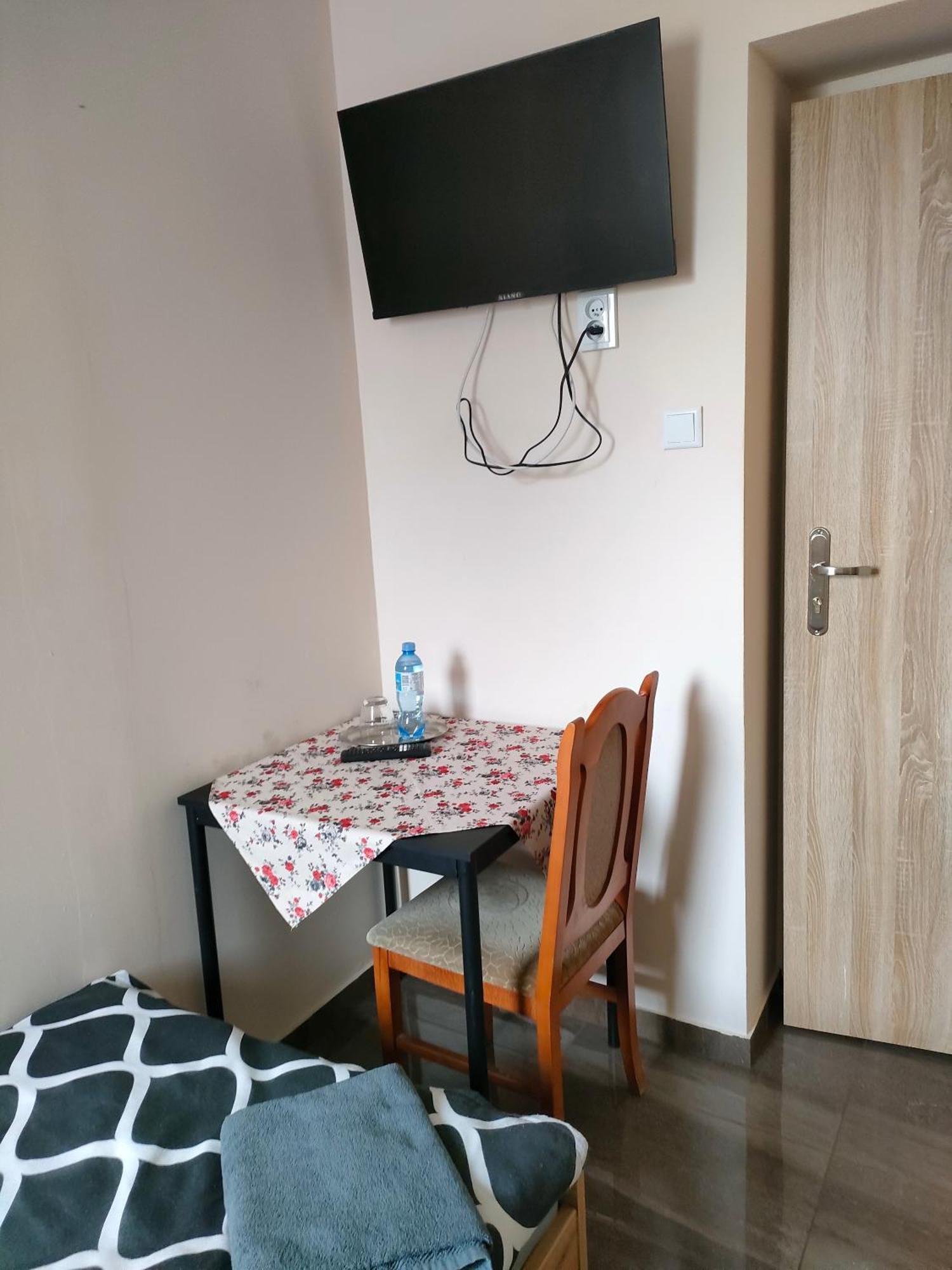 Dworek Zawadzkich Kruszyn  Pokoj fotografie